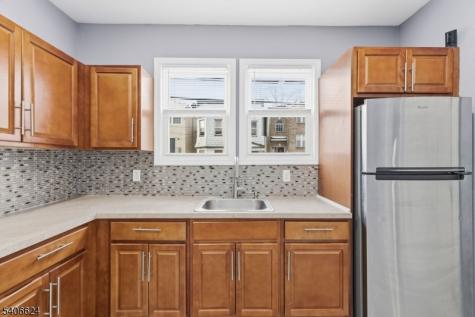 53 Aldine Street Newark NJ 07112