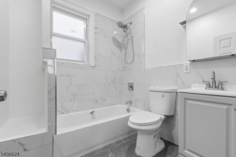 53 Aldine Street Newark NJ 07112