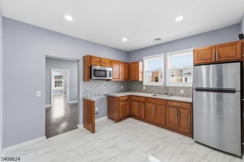 53 Aldine Street Newark NJ 07112