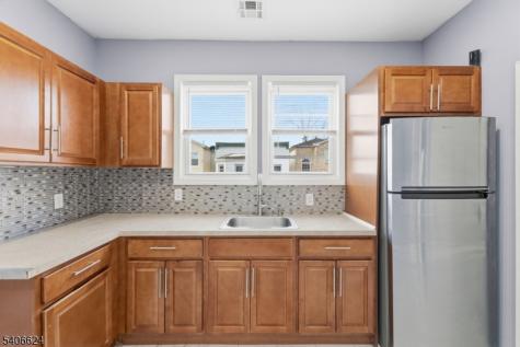 53 Aldine Street Newark NJ 07112