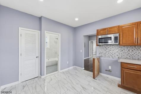 53 Aldine Street Newark NJ 07112