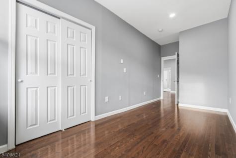 53 Aldine Street Newark NJ 07112