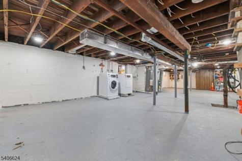 53 Aldine Street Newark NJ 07112
