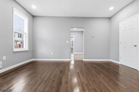 53 Aldine Street Newark NJ 07112