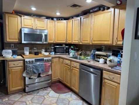 12 Storms Avenue Wanaque NJ 07420