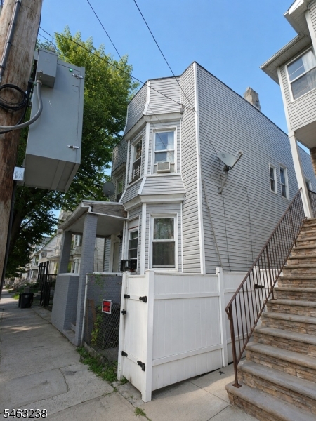 126 S 7th Street Newark NJ 07107