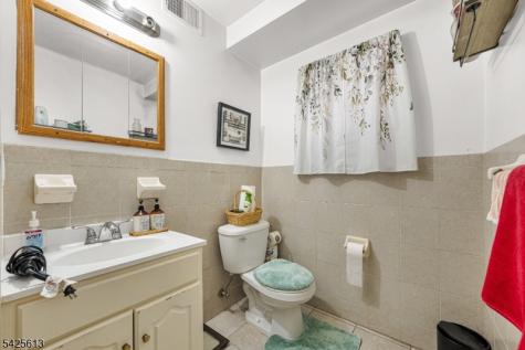 25 Norfolk Street Newark NJ 07103