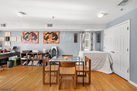 25 Norfolk Street Newark NJ 07103