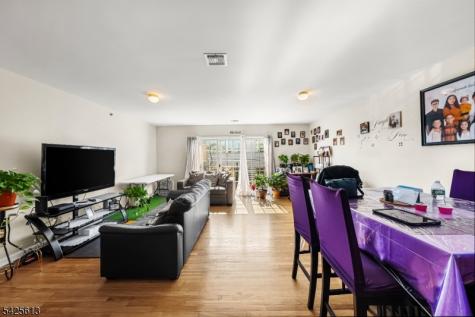 25 Norfolk Street Newark NJ 07103