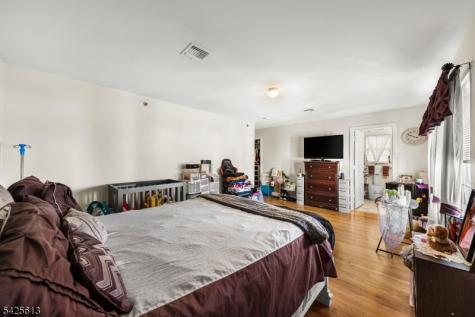 25 Norfolk Street Newark NJ 07103