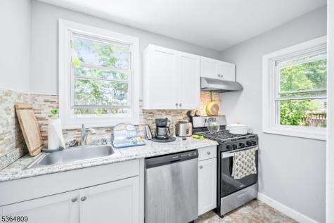 26 Hillside Avenue Chatham NJ 07928