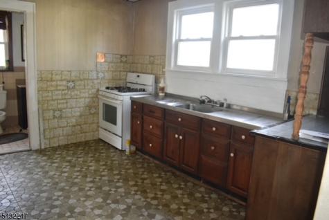 852 Paulison Avenue Clifton NJ 07011