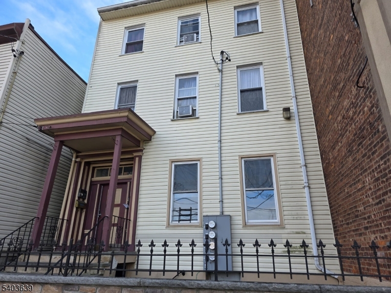 32 Elm Street Paterson NJ 07501