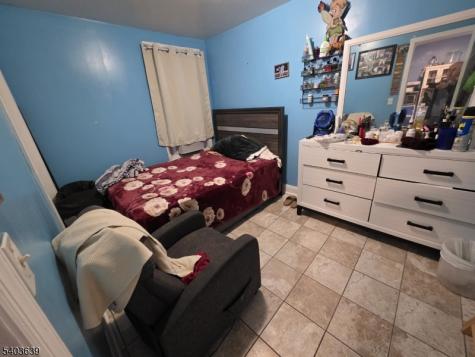 32 Elm Street Paterson NJ 07501