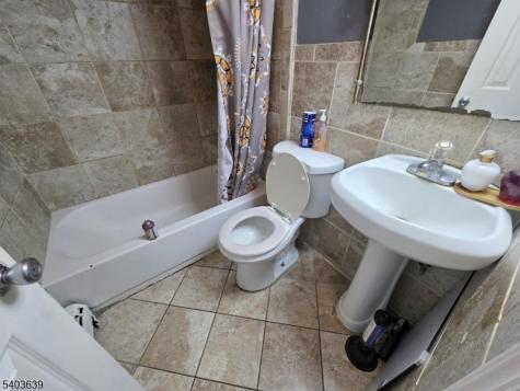 32 Elm Street Paterson NJ 07501