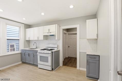 28 Underwood Street Newark NJ 07106