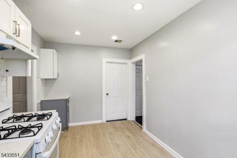 28 Underwood Street Newark NJ 07106