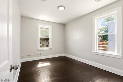 28 Underwood Street Newark NJ 07106