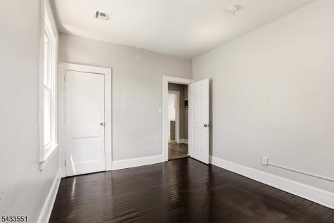 28 Underwood Street Newark NJ 07106
