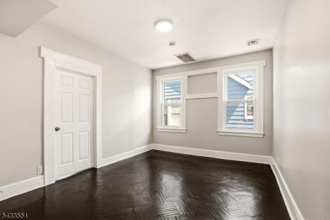 28 Underwood Street Newark NJ 07106