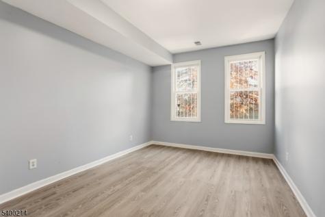 790 S 14th Street Newark NJ 07108