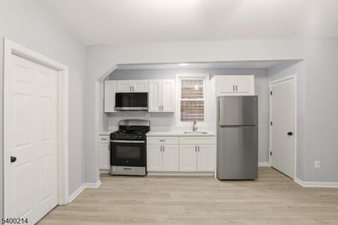 790 S 14th Street Newark NJ 07108