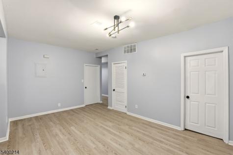 790 S 14th Street Newark NJ 07108