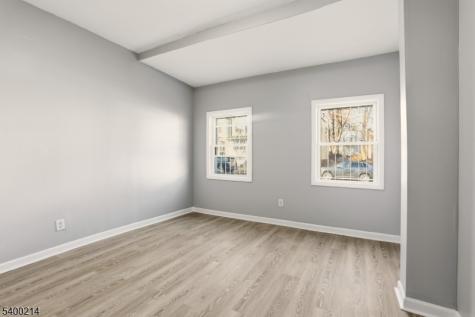 790 S 14th Street Newark NJ 07108