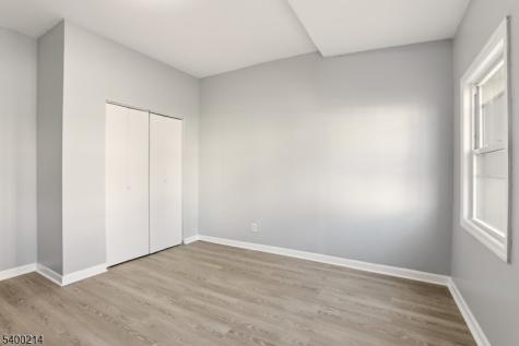 790 S 14th Street Newark NJ 07108