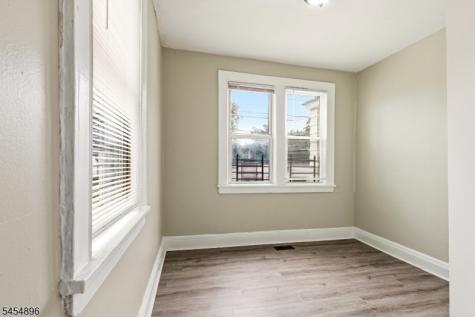 37 Hanford Street Newark NJ 07114
