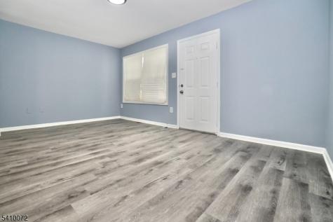 51 Demarest Street Newark NJ 07112