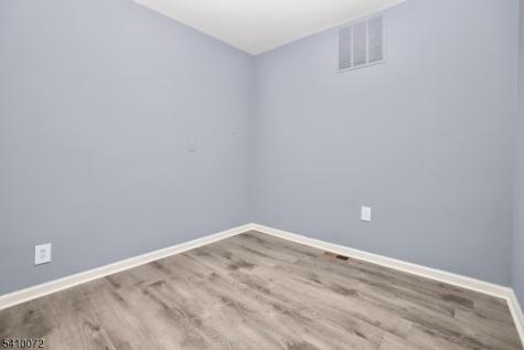 51 Demarest Street Newark NJ 07112