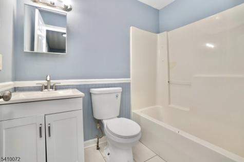 51 Demarest Street Newark NJ 07112