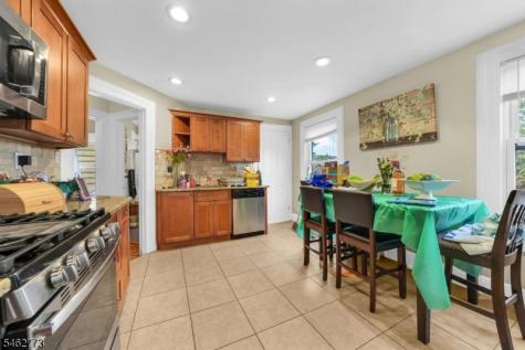 63 Montague Place Montclair NJ 07042
