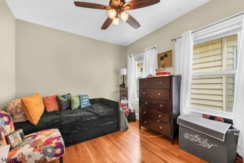 63 Montague Place Montclair NJ 07042