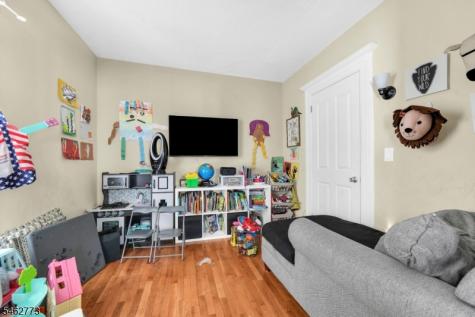 63 Montague Place Montclair NJ 07042
