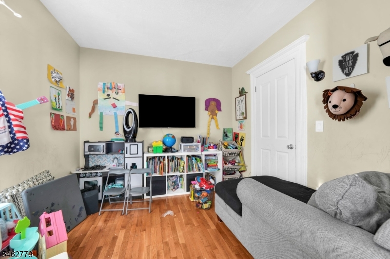 63 Montague Place Montclair NJ 07042