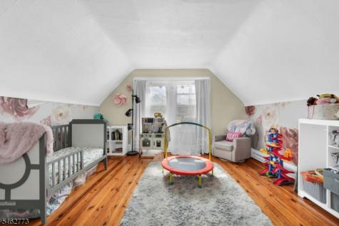 63 Montague Place Montclair NJ 07042