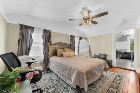 63 Montague Place Montclair NJ 07042
