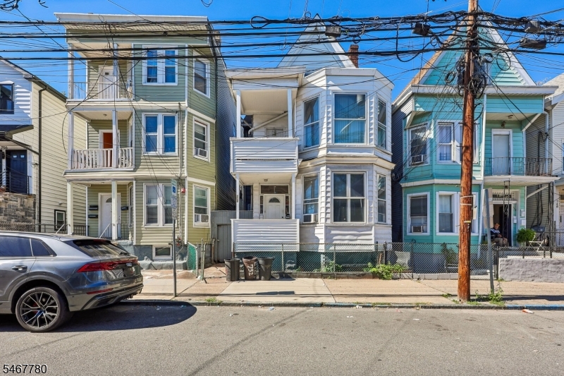 752 E 18th Street Paterson NJ 07501