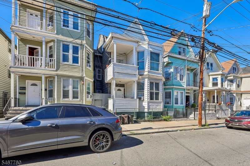 752 E 18th Street Paterson NJ 07501
