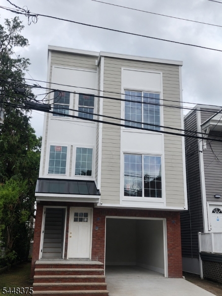 48 Willoughby Street Newark NJ 07112