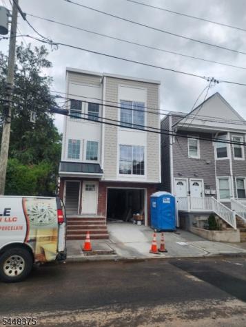 48 Willoughby Street Newark NJ 07112