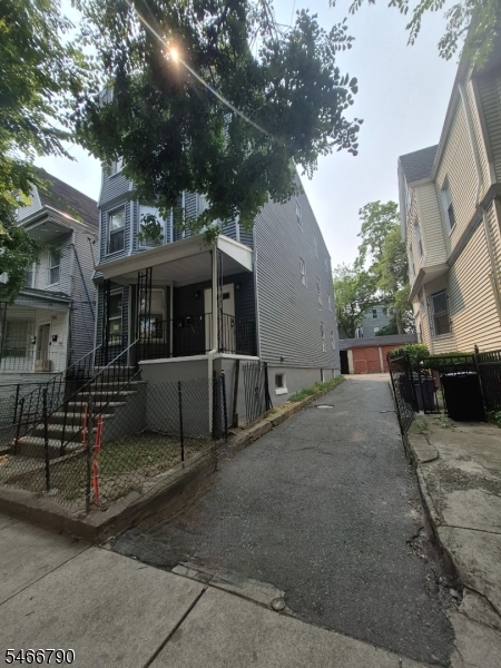 63 S 7th Street Newark NJ 07107