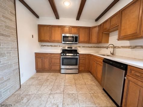 622 Hackensack Street Carlstadt NJ 07072