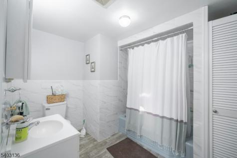 162 Glenwood Avenue Jersey City NJ 07306