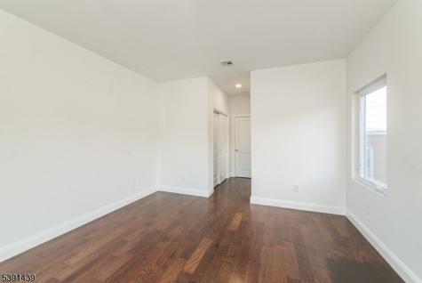 210 Nunda Avenue Jersey City NJ 07306