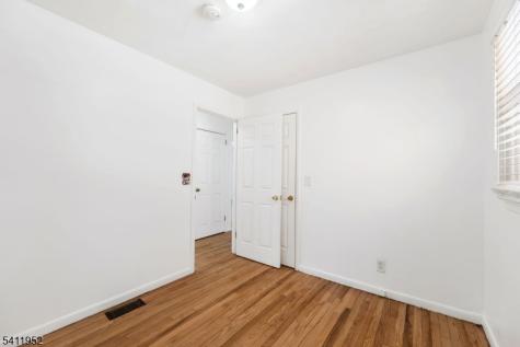 86 Katz Avenue Paterson NJ 07502