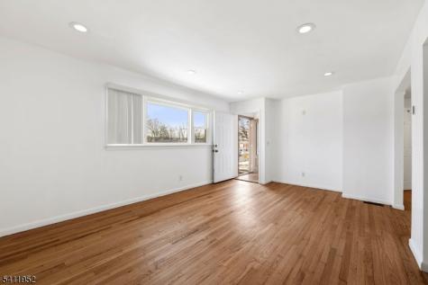 86 Katz Avenue Paterson NJ 07502
