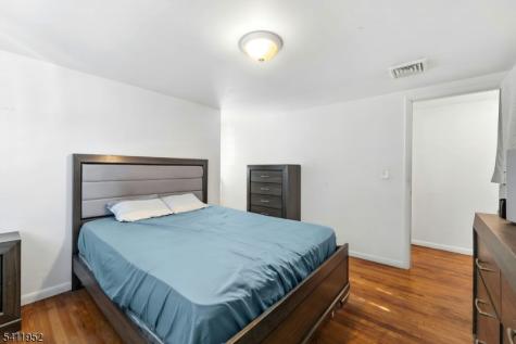 86 Katz Avenue Paterson NJ 07502